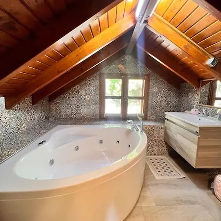 Vila Benzersiz Jakuzili