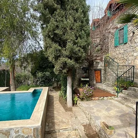 Vila Benzersiz Jakuzili Fethiye
